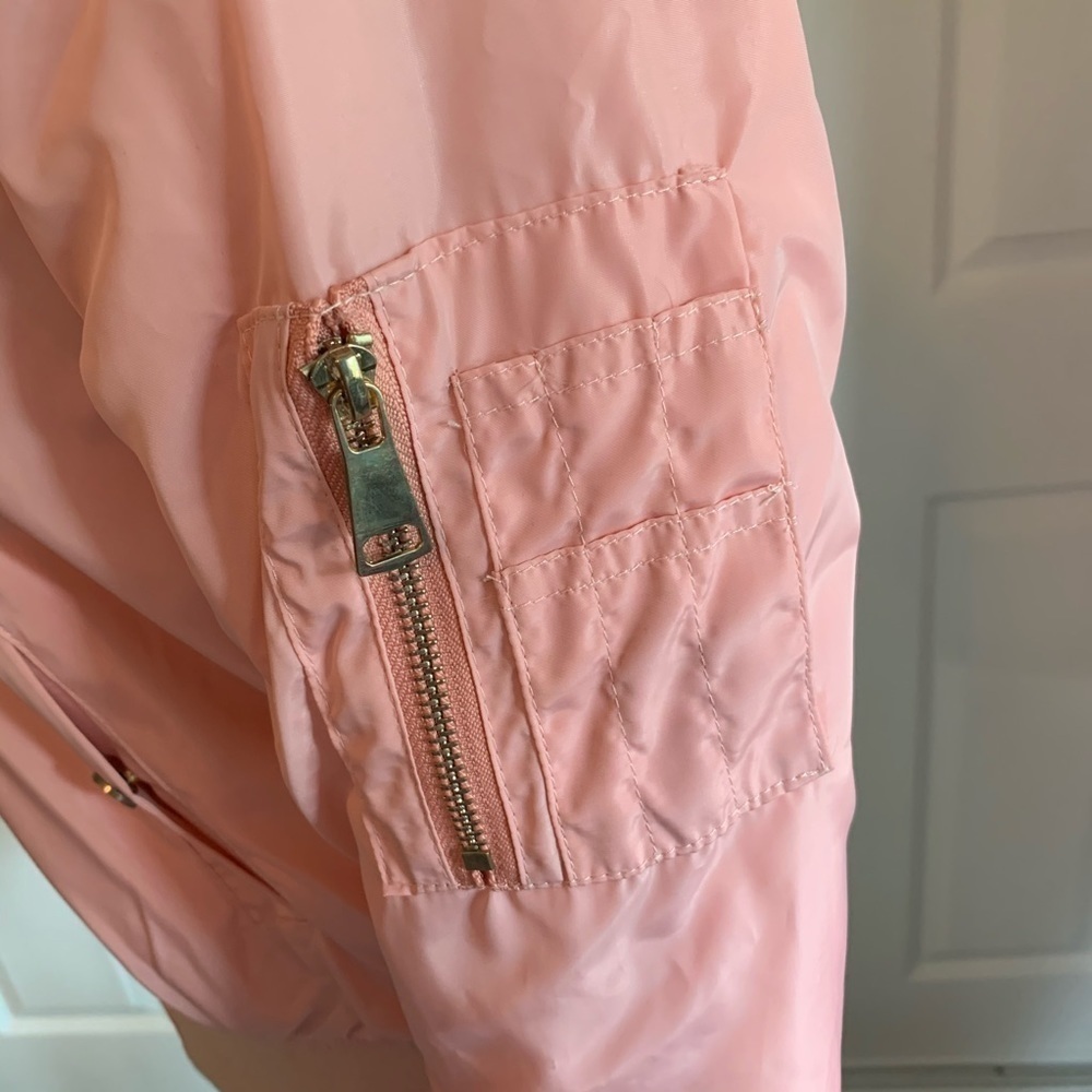 36 Point 5 Bubblegum Pink Satin Puffer Coat - Picture 5 of 9